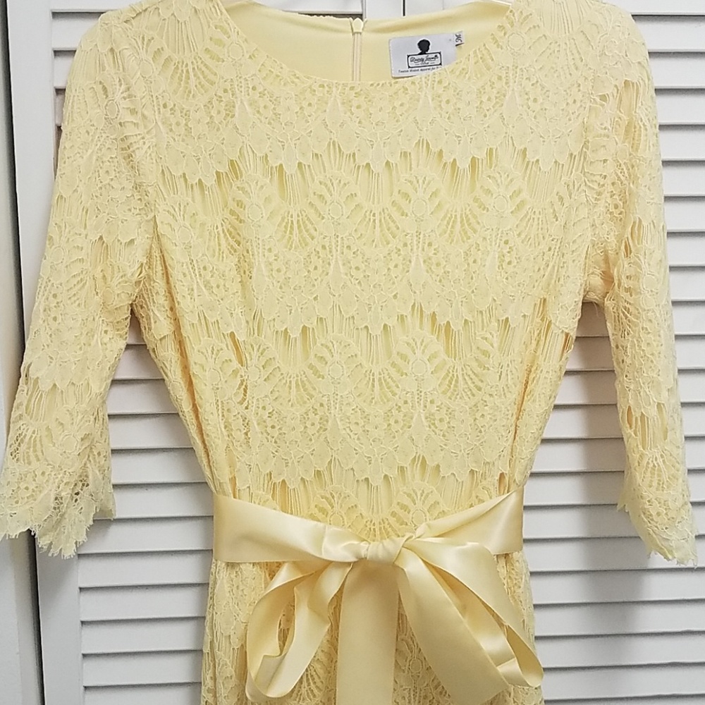 Yellow Dress - Picture 2 of 7